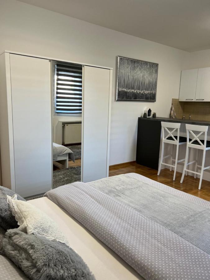 Apartamento Centar NS2 Novi Sad Exterior foto